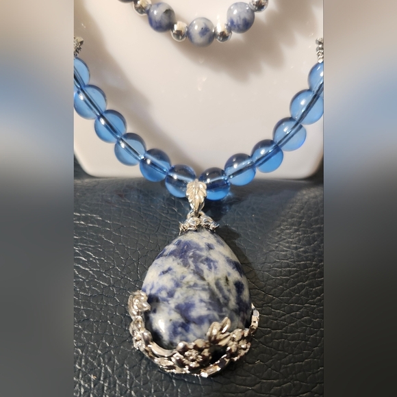 Sodalite Beaded Necklace With A Sodalite Pendant And Beads, - Picture 6 of 6